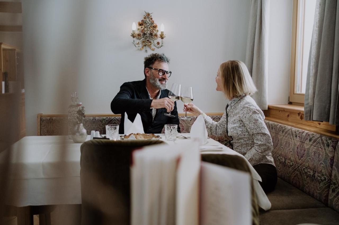 Hotel Sonnegg ザールバッハ・ヒンターグレム エクステリア 写真