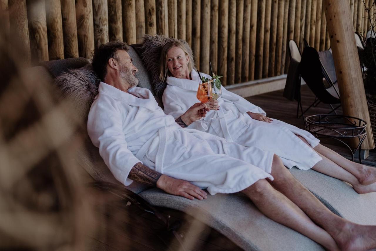 Hotel Sonnegg ザールバッハ・ヒンターグレム エクステリア 写真