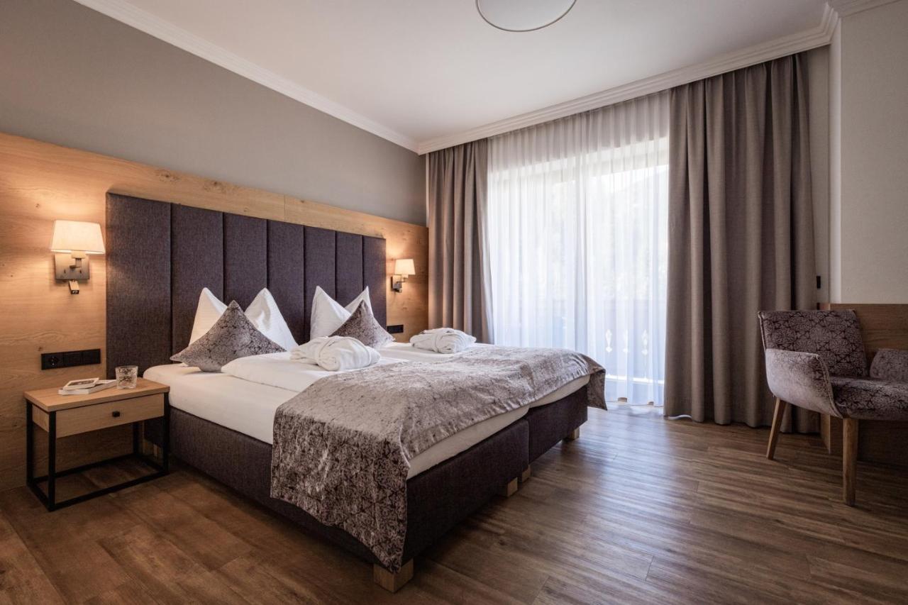 Hotel Sonnegg ザールバッハ・ヒンターグレム エクステリア 写真
