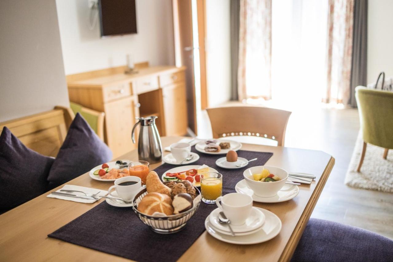 Hotel Sonnegg ザールバッハ・ヒンターグレム エクステリア 写真