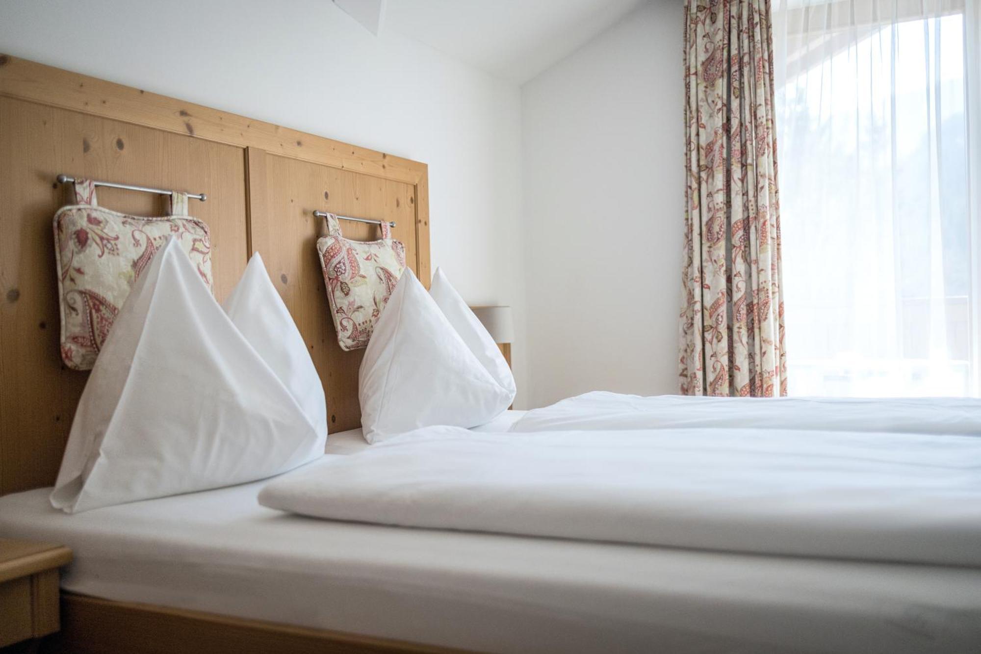 Hotel Sonnegg ザールバッハ・ヒンターグレム 部屋 写真