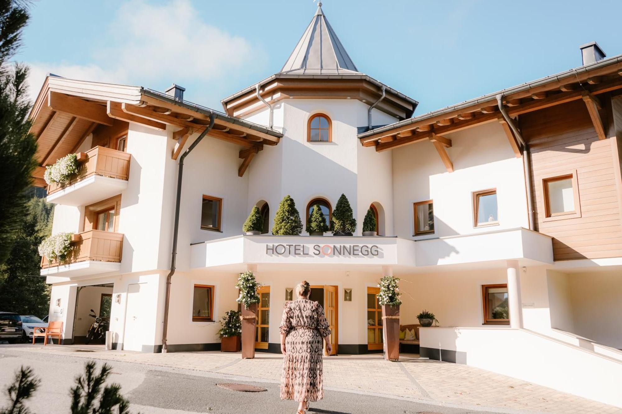 Hotel Sonnegg ザールバッハ・ヒンターグレム エクステリア 写真