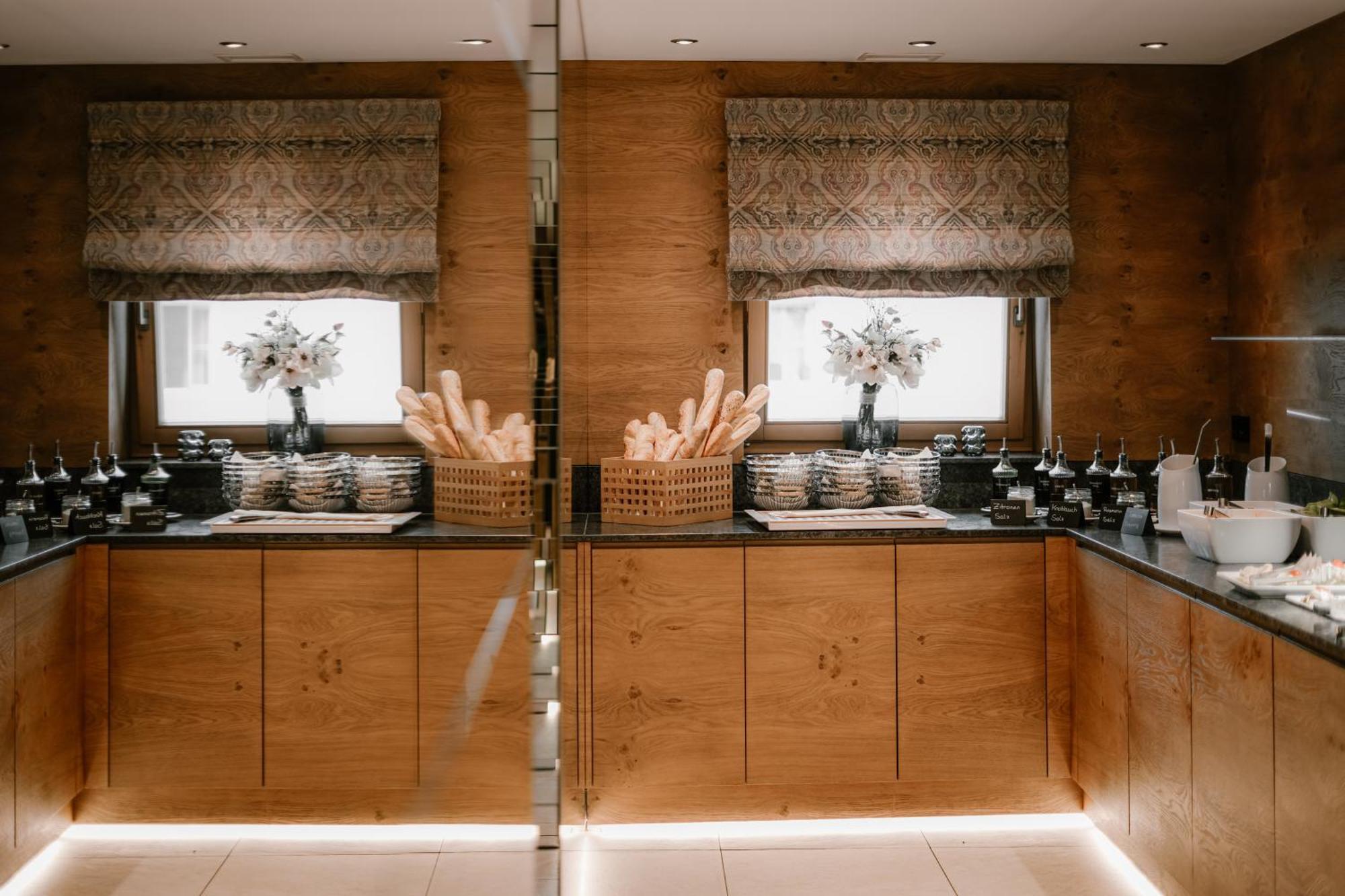 Hotel Sonnegg ザールバッハ・ヒンターグレム エクステリア 写真